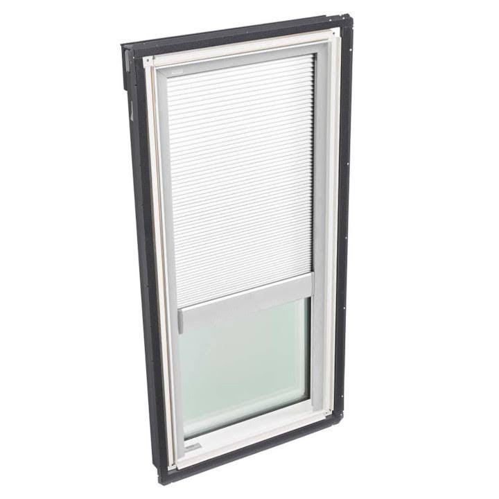 White Pleated Skylight with Blinds Y6147