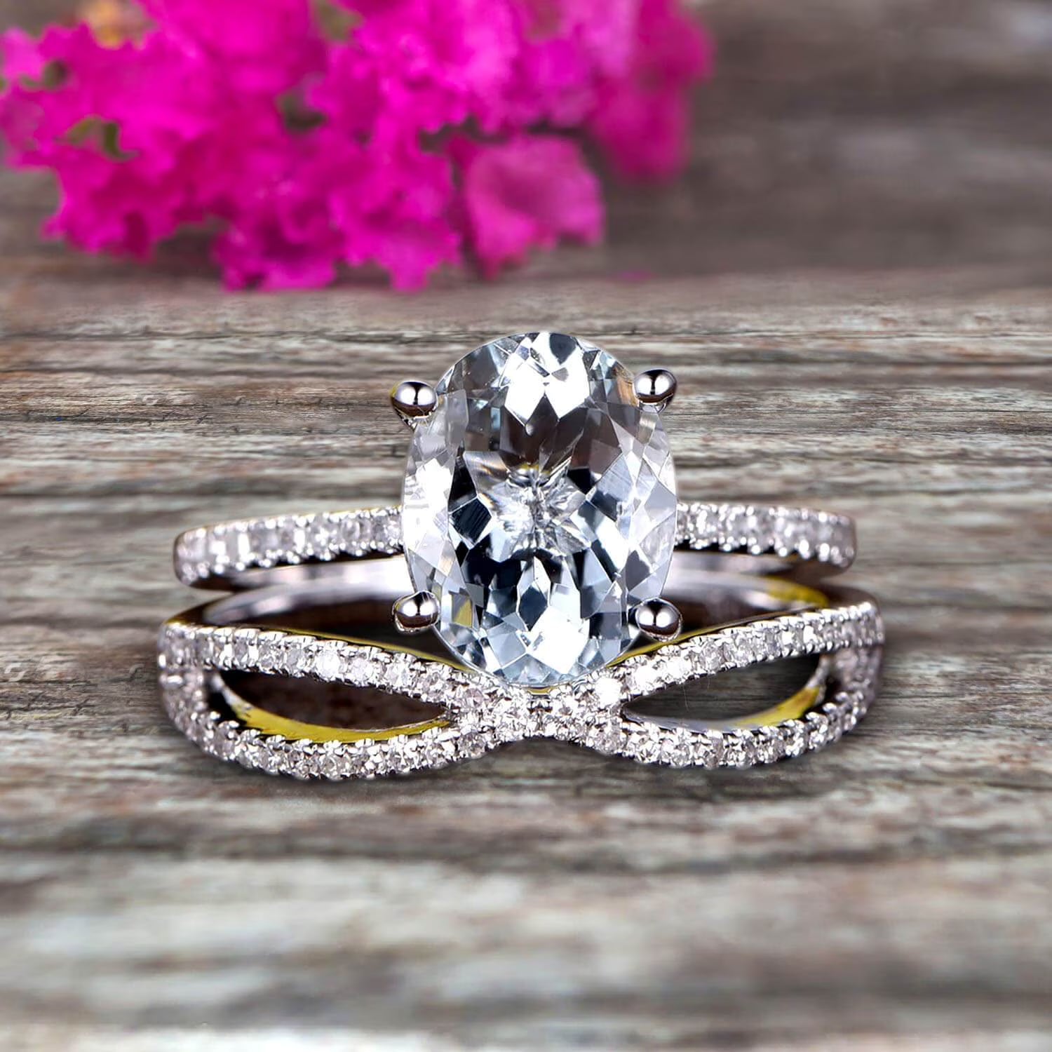 10k White Gold Oval Aquamarine Engagement Ring E62653