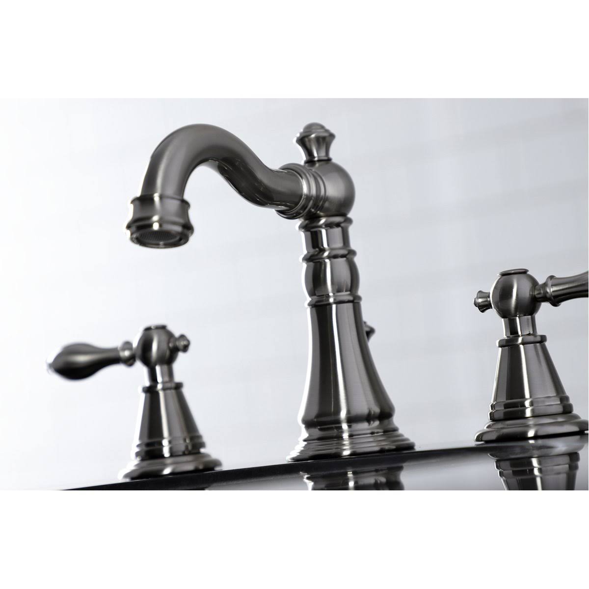 Polished Chrome Widespread Bathroom Faucet N78341