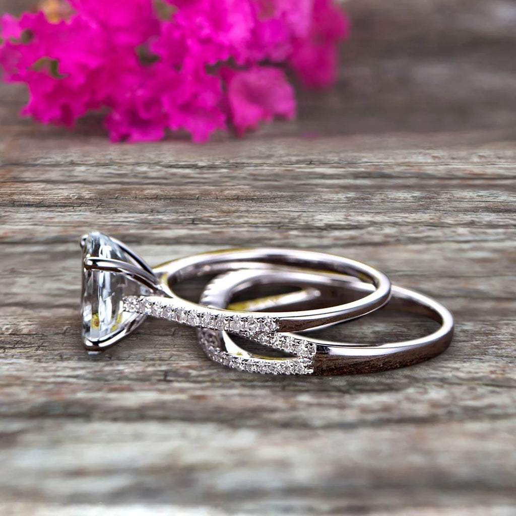 10k White Gold Oval Aquamarine Engagement Ring E62653