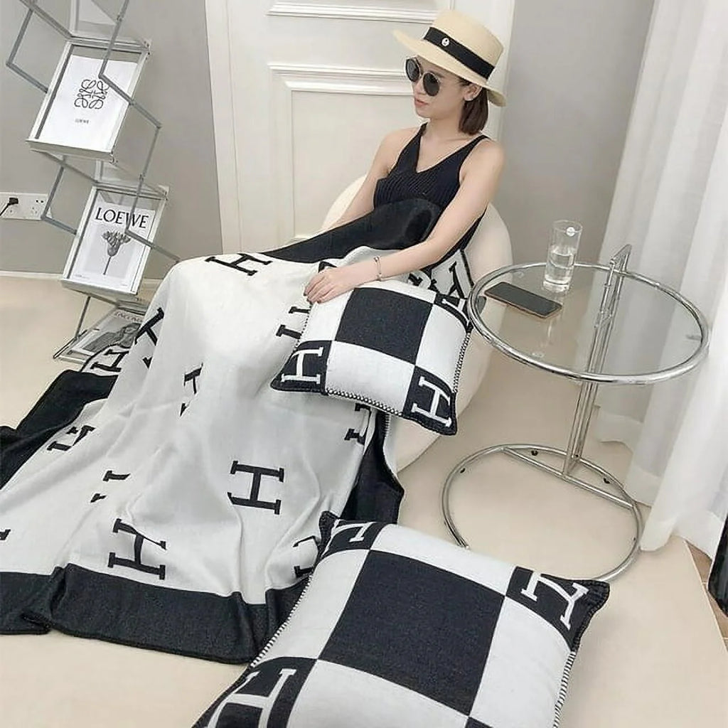 Crystal Velvet Throw Blanket 58x80 inches G4764