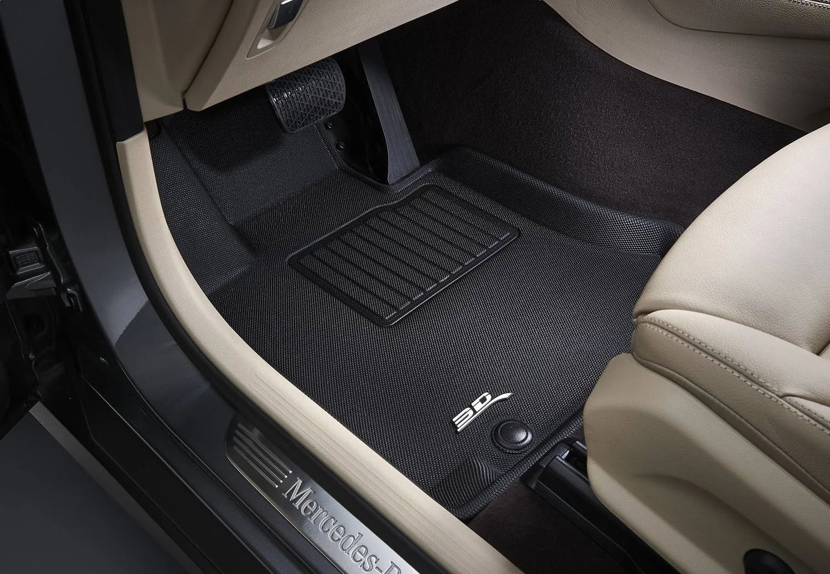 Black Front Row Floor Mat E67960