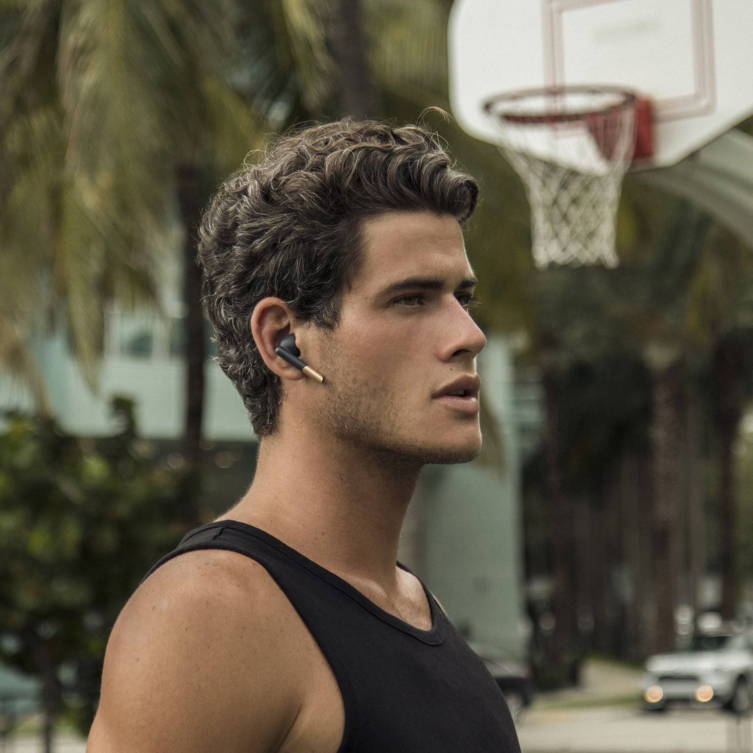 White Earbuds L115506