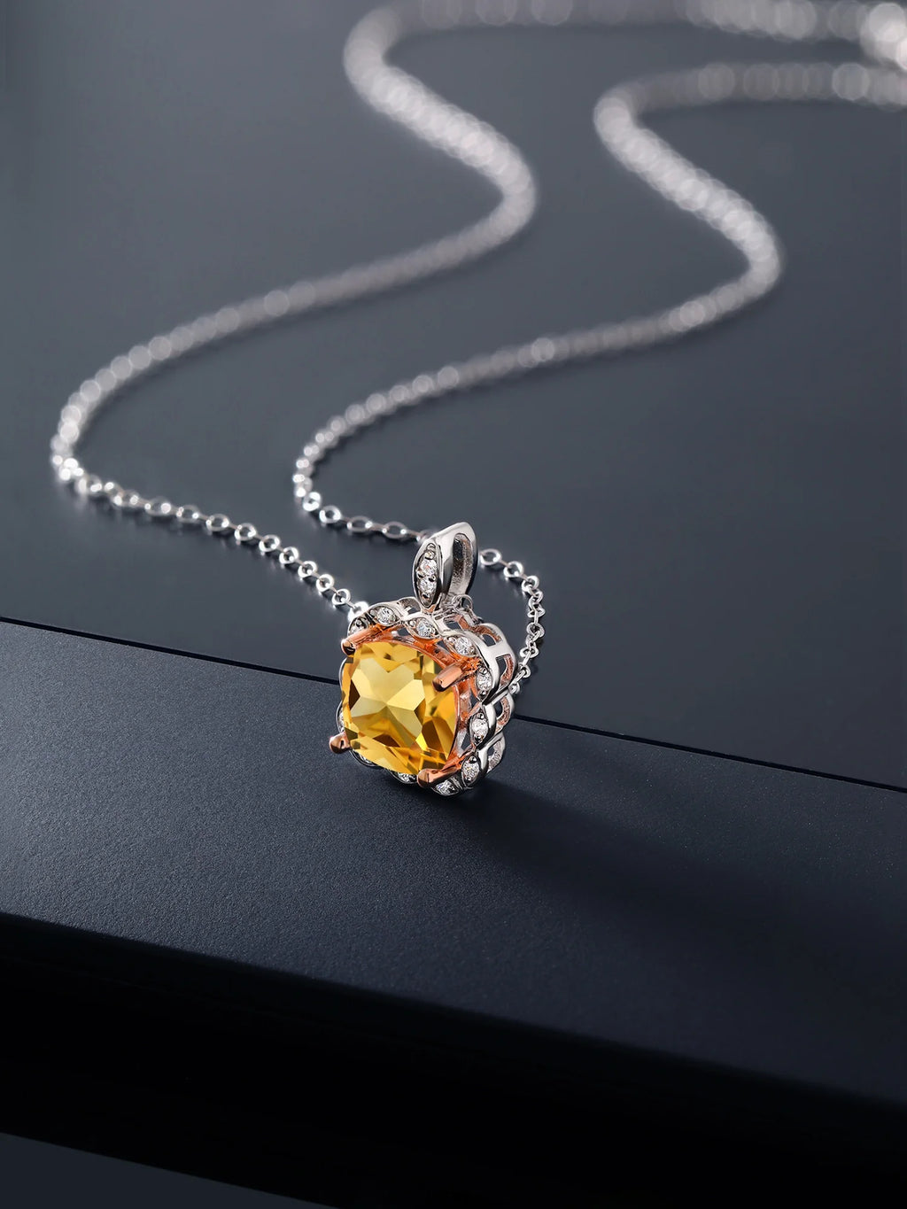 925 Sterling Silver Citrine Pendant Necklace with 18 inch Silver Chain G560