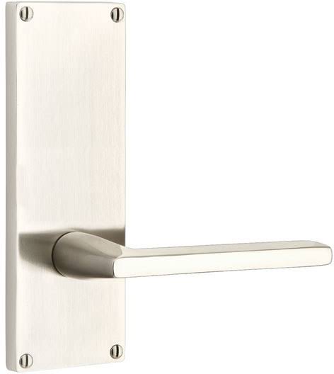 Satin Nickel Non-Keyed Privacy Set with Knob J18880
