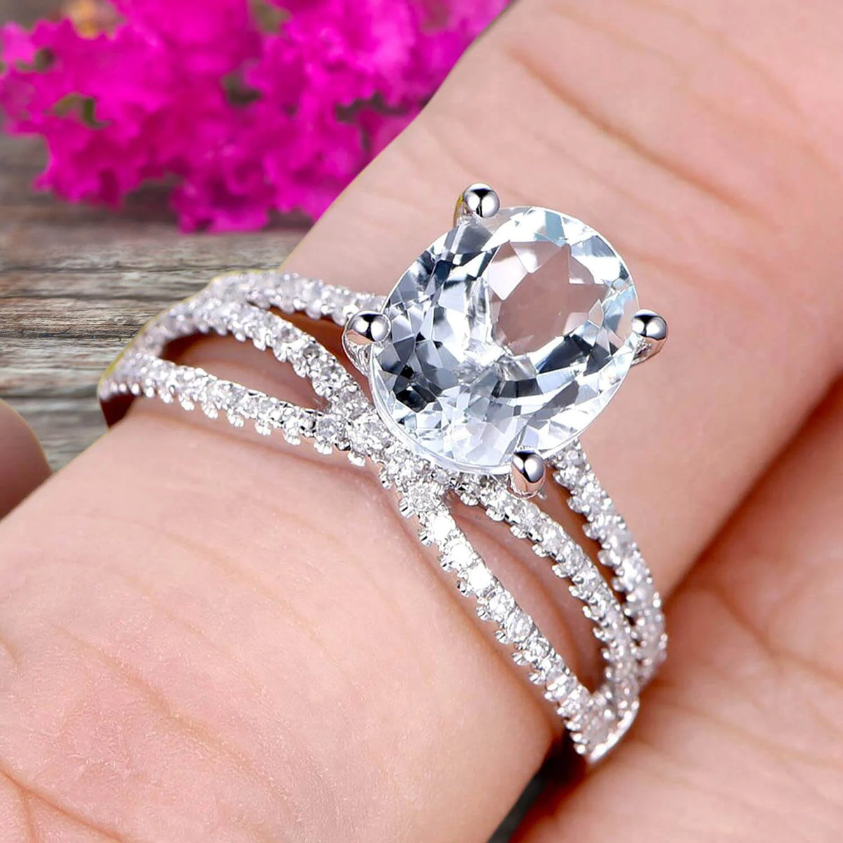 10k White Gold Oval Aquamarine Engagement Ring E62653