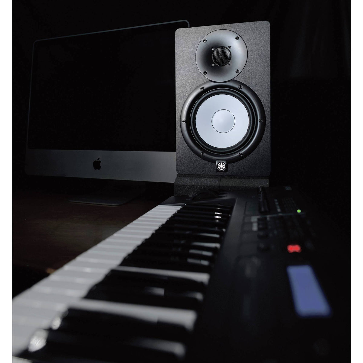 2-Way Active Studio Monitor - Black U5480